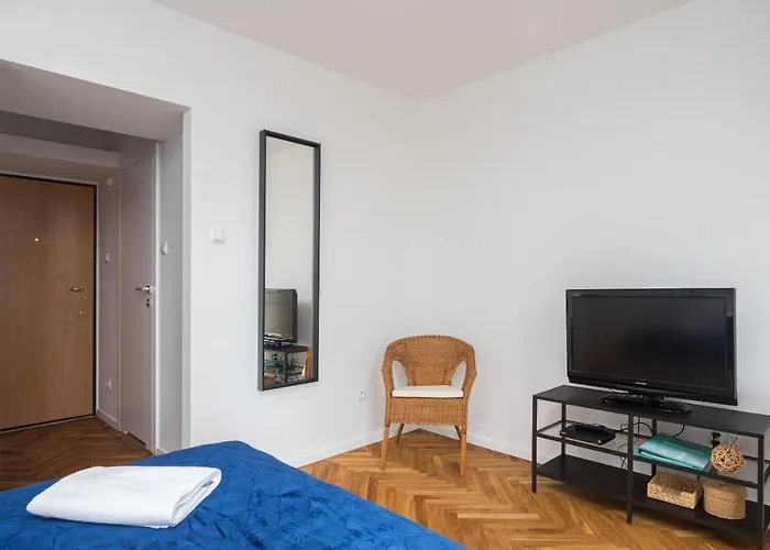 Riverside Comfort By Bookinghost Warsaw