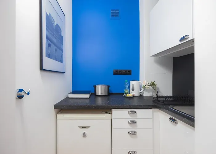 Riverside Comfort By Bookinghost