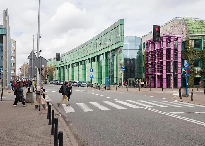 Riverside Comfort By Bookinghost