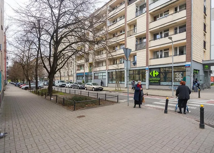 Riverside Comfort By Bookinghost Apartment