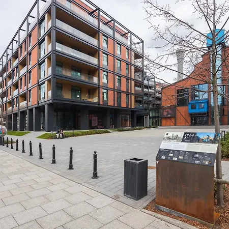 Riverside Comfort By Bookinghost Warschau